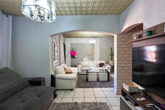 Sala de casa à venda com 4 quartos, 300m² em Parque Jabaquara, São Paulo