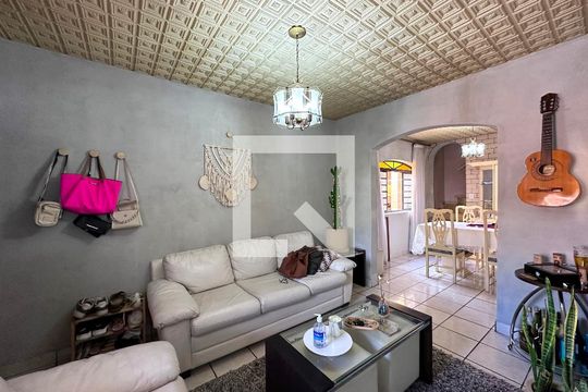 Sala de casa à venda com 4 quartos, 300m² em Parque Jabaquara, São Paulo