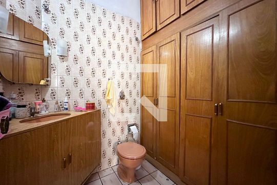 Lavabo de casa à venda com 4 quartos, 300m² em Parque Jabaquara, São Paulo
