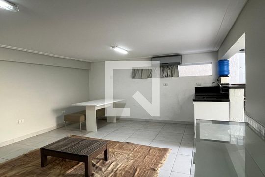 Cozinha de casa para alugar com 1 quarto, 40m² em Água Rasa, São Paulo
