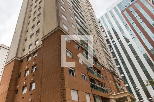Fachada de apartamento para alugar com 2 quartos, 60m² em Bethaville I, Barueri