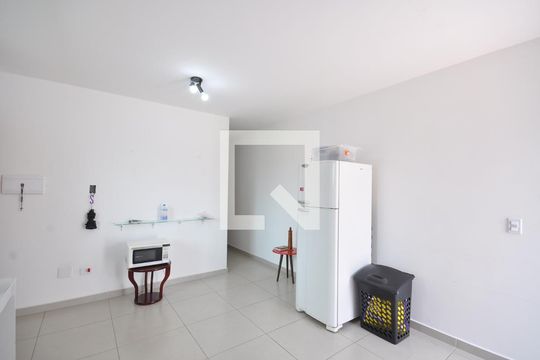 Cozinha de apartamento à venda com 3 quartos, 141m² em Vila Constança, São Paulo