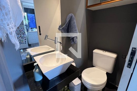 Lavabo de kitnet/studio à venda com 1 quarto, 50m² em Pinheiros, São Paulo