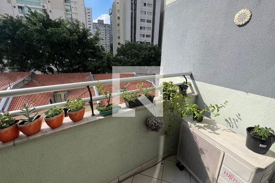 Sacada de kitnet/studio à venda com 1 quarto, 50m² em Pinheiros, São Paulo