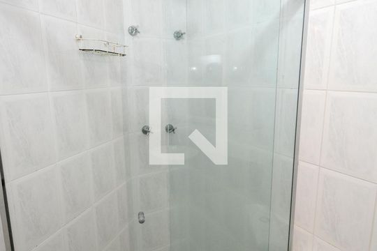 Banheiro de apartamento para alugar com 3 quartos, 73m² em Vila Isa, São Paulo