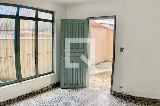 Sala de casa à venda com 5 quartos, 232m² em Ipiranga, São Paulo