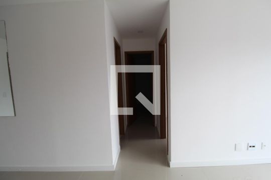 Sala - Corredor de apartamento para alugar com 3 quartos, 111m² em Jacarepaguá, Rio de Janeiro