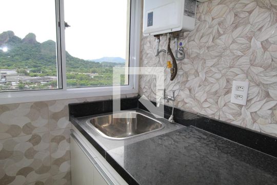 Área de serviço de apartamento para alugar com 3 quartos, 111m² em Jacarepaguá, Rio de Janeiro