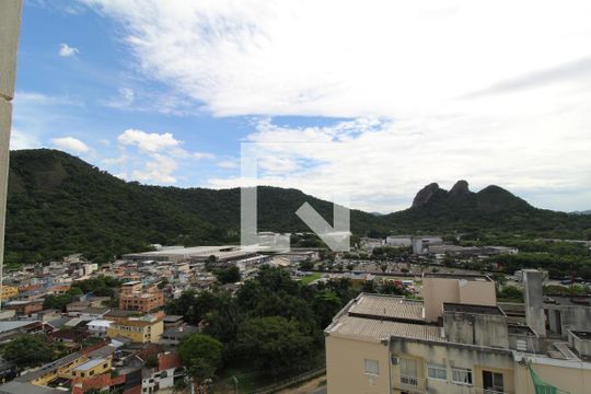 Sala - Vista de apartamento para alugar com 3 quartos, 111m² em Jacarepaguá, Rio de Janeiro