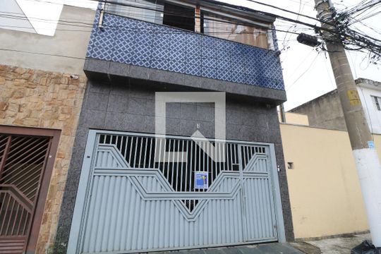 Fachada de casa à venda com 3 quartos, 120m² em Vila Diva (zona Leste), São Paulo