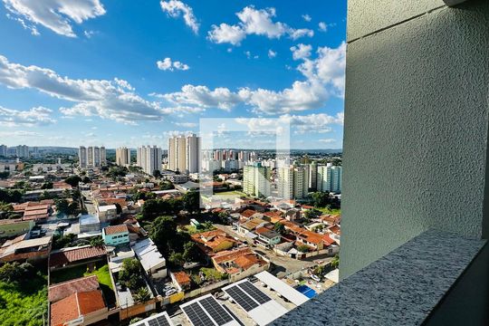Varanda de apartamento à venda com 3 quartos, 68m² em Vila Viana, Goiânia
