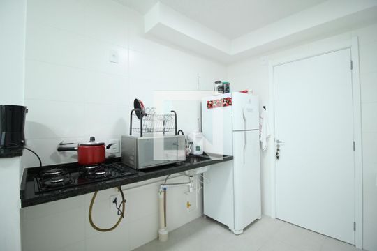 Cozinha de apartamento para alugar com 1 quarto, 29m² em Belenzinho, São Paulo