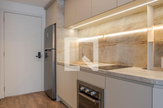 Cozinha de kitnet/studio para alugar com 1 quarto, 30m² em Auxiliadora, Porto Alegre