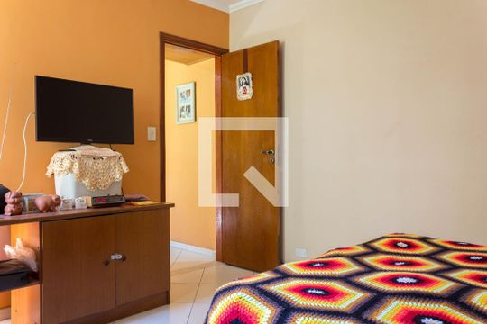 Suíte 1 de casa à venda com 2 quartos, 138m² em Jardim Calux, São Bernardo do Campo