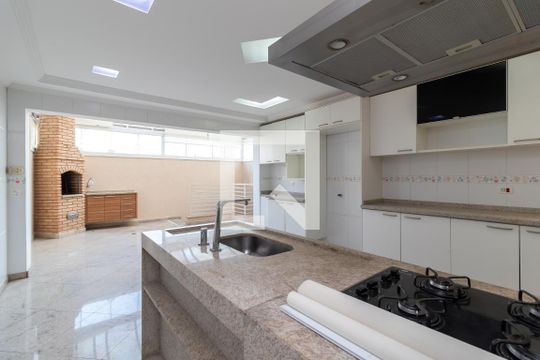 Cozinha de casa à venda com 4 quartos, 300m² em Jardim Paraíso, São Paulo