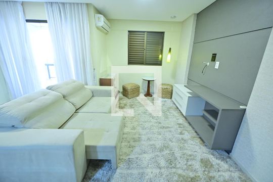 Sala de apartamento para alugar com 2 quartos, 71m² em Setor Bela Vista, Goiânia