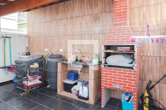Churrasqueira de casa para alugar com 3 quartos, 170m² em Vila Galvão, Guarulhos