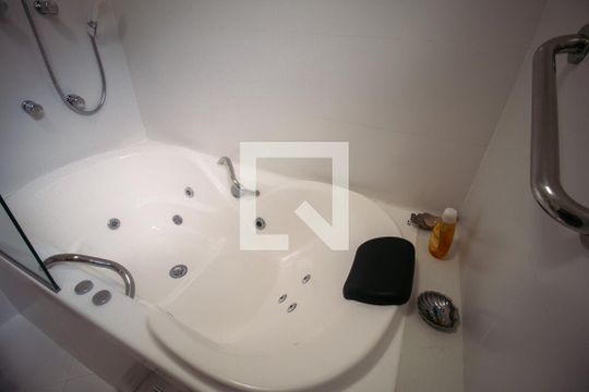 Banheiro 1 de apartamento à venda com 3 quartos, 106m² em Bosque da Saúde, São Paulo