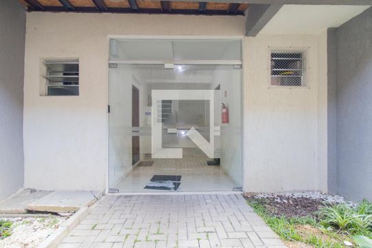 Fachada do bloco de apartamento para alugar com 3 quartos, 103m² em Fazendinha, Curitiba