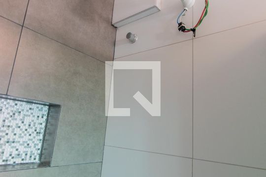 Banheiro da Suite de apartamento para alugar com 3 quartos, 103m² em Fazendinha, Curitiba