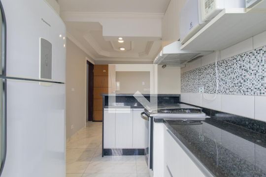Cozinha de apartamento para alugar com 3 quartos, 103m² em Fazendinha, Curitiba