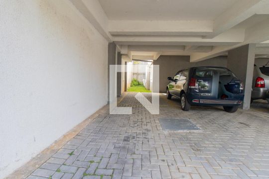 Garagem de apartamento para alugar com 3 quartos, 103m² em Fazendinha, Curitiba