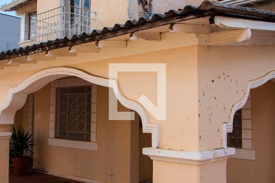 ÁREA EXTERNA - FRENTE de casa à venda com 5 quartos, 561m² em Jardim Guanabara, Campinas
