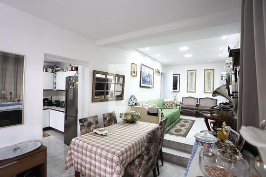 Casa à venda com 3 quartos, 165m² em Vila Sônia, São Paulo