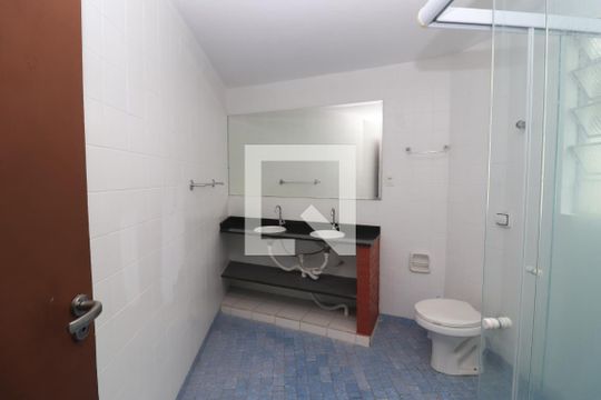 Banheiro de apartamento para alugar com 2 quartos, 90m² em Vila Gomes Cardim, São Paulo