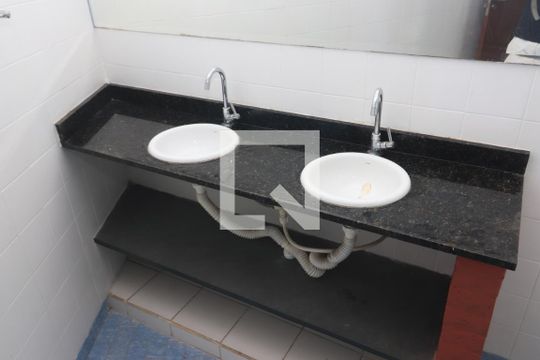 Banheiro de apartamento para alugar com 2 quartos, 90m² em Vila Gomes Cardim, São Paulo