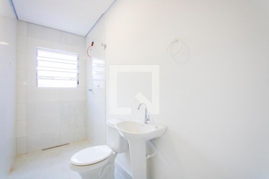 Banheiro de casa para alugar com 1 quarto, 48m² em Jardim Irene, Santo André