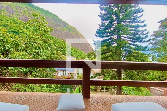 Sala de casa à venda com 4 quartos, 1217m² em Lagoa, Rio de Janeiro