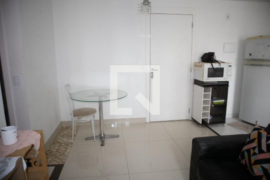 Sala de apartamento para alugar com 2 quartos, 42m² em Vila Guilherme, São Paulo
