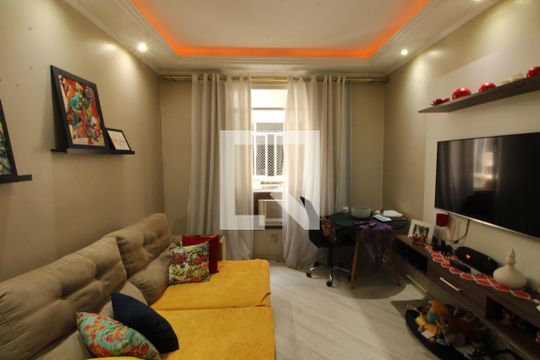 Sala de apartamento à venda com 2 quartos, 70m² em Lins de Vasconcelos, Rio de Janeiro