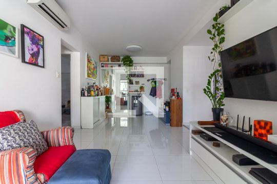 Sala de apartamento à venda com 2 quartos, 100m² em Pinheiros, São Paulo