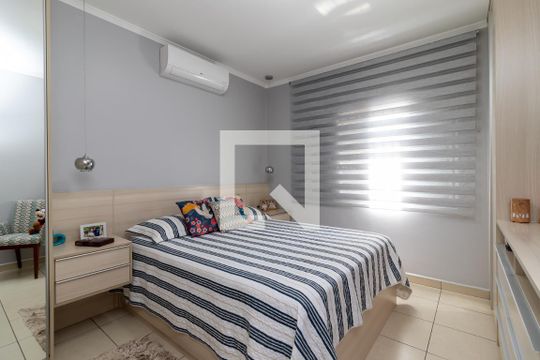 Suíte de casa à venda com 3 quartos, 180m² em Vila Aurora (zona Norte), São Paulo