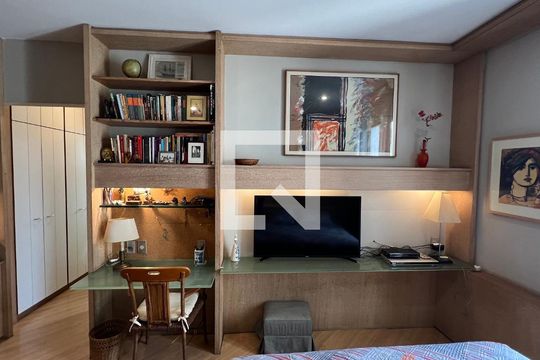 Suite 1 de casa à venda com 5 quartos, 362m² em Jardim Paulista, São Paulo