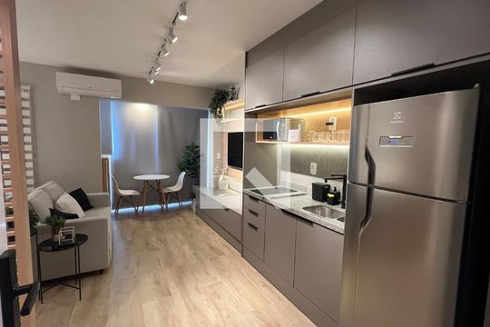 Studio de kitnet/studio para alugar com 1 quarto, 28m² em Pinheiros, São Paulo