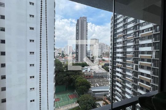 Sacada de kitnet/studio à venda com 1 quarto, 28m² em Pinheiros, São Paulo