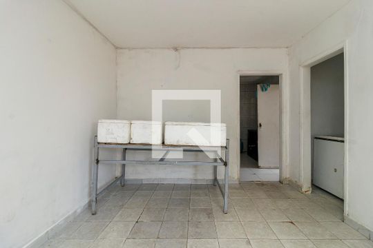 Sala de casa para alugar com 2 quartos, 180m² em Jardim Germânia, São Paulo