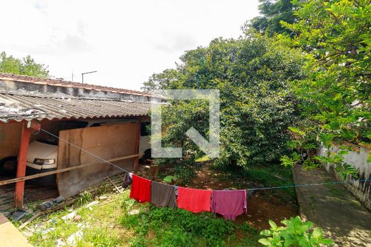 Quintal de casa para alugar com 2 quartos, 180m² em Jardim Germânia, São Paulo