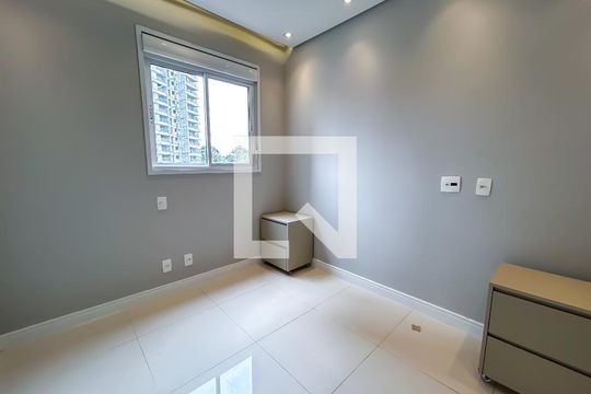 Suite 2 de apartamento para alugar com 2 quartos, 81m² em Alphaville Empresarial, Barueri