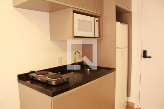 Cozinha de kitnet/studio para alugar com 1 quarto, 24m² em Perdizes, São Paulo