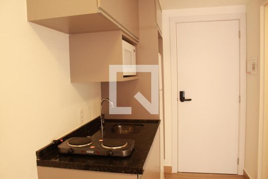 Cozinha de kitnet/studio para alugar com 1 quarto, 24m² em Perdizes, São Paulo