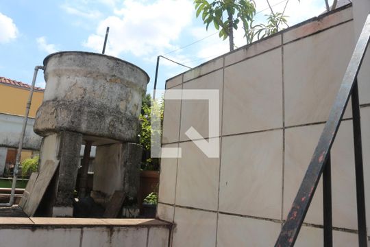 Quintal de casa à venda com 2 quartos, 108m² em Cerâmica, São Caetano do Sul