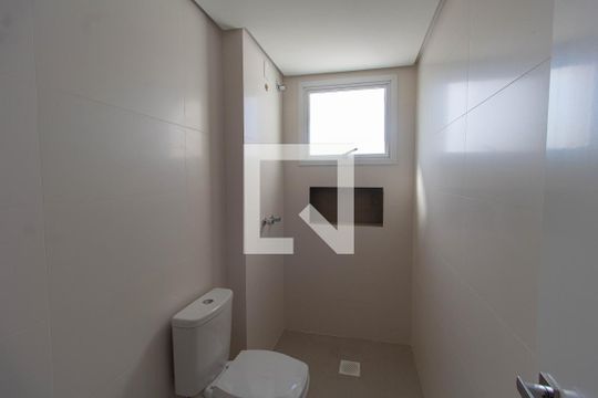Banheiro da Suíte 1 de apartamento à venda com 3 quartos, 151m² em Morro do Espelho, São Leopoldo