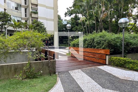 Área comum de apartamento para alugar com 3 quartos, 84m² em Mirandópolis, São Paulo