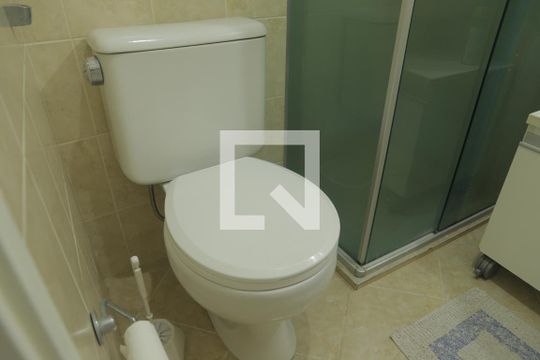 Banheiro Social 1 de apartamento para alugar com 3 quartos, 84m² em Mirandópolis, São Paulo