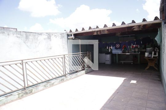 Quintal de casa à venda com 4 quartos, 350m² em Jardim Peri, São Paulo