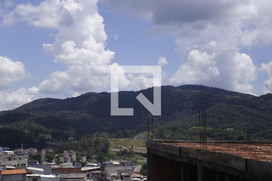 Vista da Rua de casa à venda com 4 quartos, 350m² em Jardim Peri, São Paulo